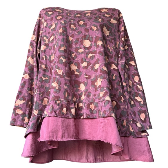 LOGO long Sleeve T-Shirt with Layer of Frills in Fun Animal Print (M) - Picture 8 of 11